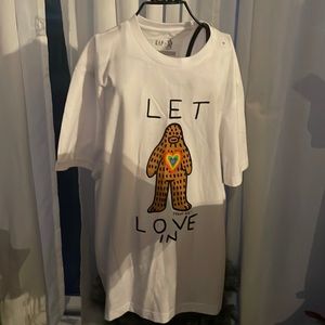GAP Frank Ape Art: Let Love In T-shirt Unisex